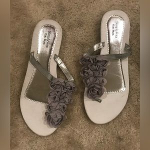 Women Simply Vera Wang shoes size M (7-8)